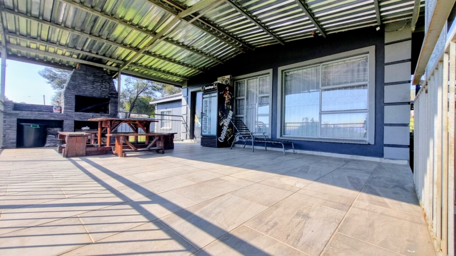 7 Bedroom Property for Sale in Deneysville Free State